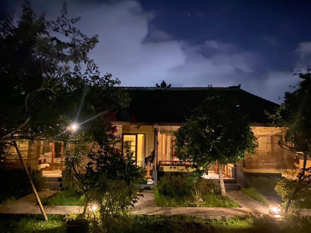 Pomelo Guest House Убуд Екстер'єр фото