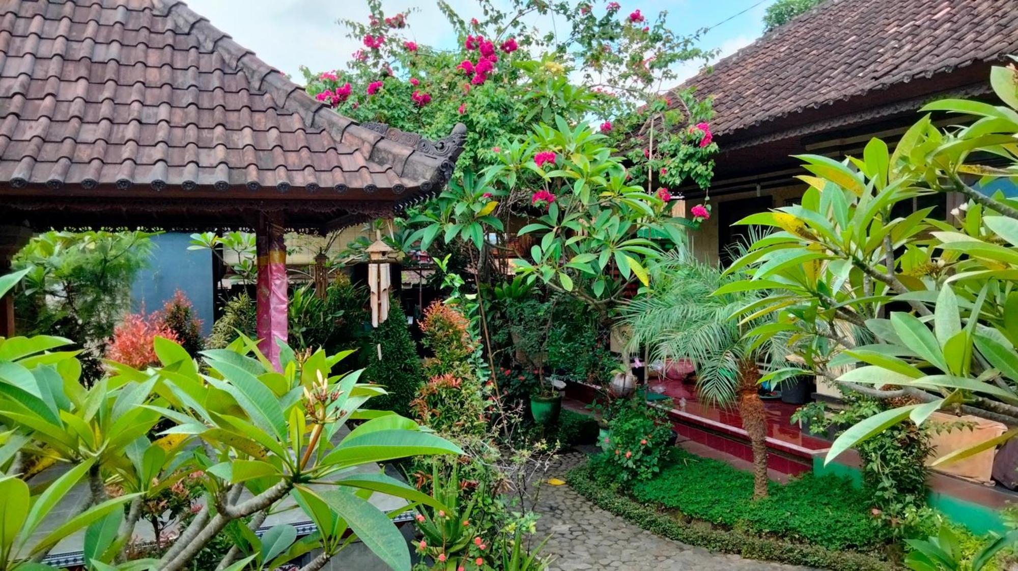 Pomelo Guest House Убуд Екстер'єр фото