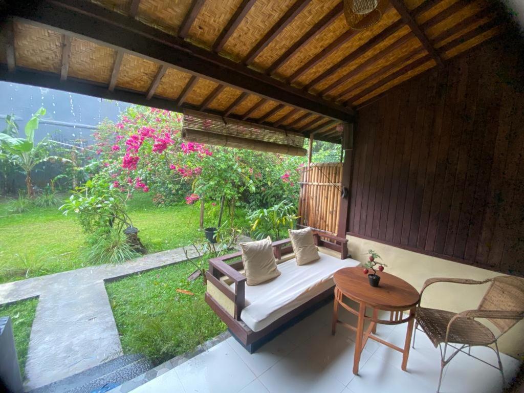 Pomelo Guest House Убуд Екстер'єр фото